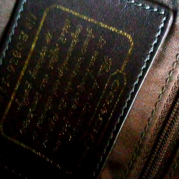 Coach - Picture 5 of 5